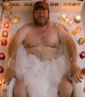 Taking an alkaline bath with baking soda can make your penis bigger